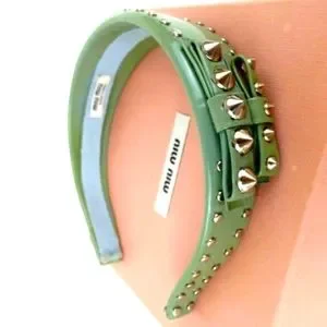 Miu Miu | Accessories | Miu Miu Ribbon Studs Katyusha Patent  display picture 2